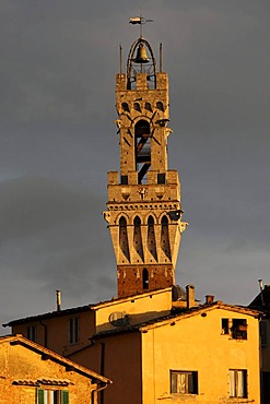 Torre di Mangia tower and residential architecture, Siena, Tuscany, Italy, Europe