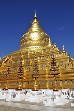 Shwezigon Pagoda, Nyaung U, Bagan, Burma, Myanmar, Southeast Asia