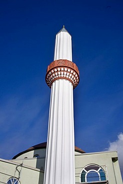 Minaret of the Tuerkiyem Mevlana mosque, Weinheim, Baden-Wuerttemberg, Germany, Europe