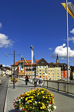 Isarbruecke Bridge and historic centre, Bad Toelz, Bavaria, Germany, Europe