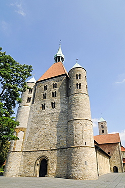 Stiftskirche St Bonifatius collegiate church, monastery, church, Freckenhorst, Warendorf, Muensterland region, North Rhine-Westphalia, Germany, Europe