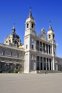 Catedral Nuestra Senora de la Almuneda Cathedral, Madrid, Spain, Iberian Peninsula, Europe