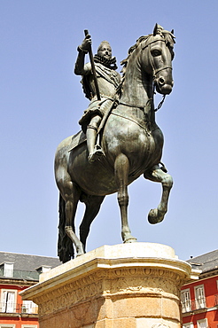 Equestrian statue of Phillip III on the Plaza Mayor square, Madrid, Spain, Iberian Peninsula, Europe