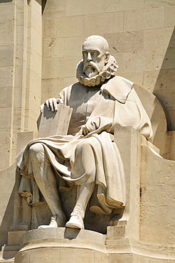 Monument to Miguel de Cervantes at the Plaza Espana, Madrid, Spain, Iberian Peninsula, Europe