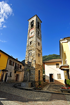 Village square, church, Cavaglio San Donnino, Valle Cannobina valley, Lake Maggiore, Cannobio, Piedmont, Italy, Europe