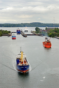 Shipping traffic on the Kiel-Canal, in the back the Schleuse Holtenau lock, Kiel, Schleswig-Holstein, Germany, Europe