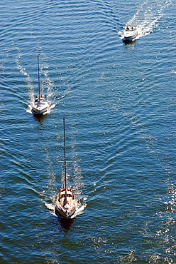 Sailboats and motor boats on the Nord-Ostsee-Kanal, Kiel Canal, Kiel, Schleswig-Holstein, Germany, Europe