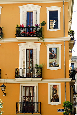 Trompe d'oeil paintings on a building on Plaza De Sant Nicolau in Valencia, Spain, Europe