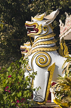 Temple guardian in front of the Bupaya Pagoda at the Ayeyarwady river, Bagan, Pagan, Burma, Myanmar, Asia