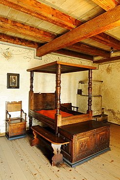 Old bed in Chillon Castle on Lake Geneva, Veytaux, Montreux, Switzerland, Europe