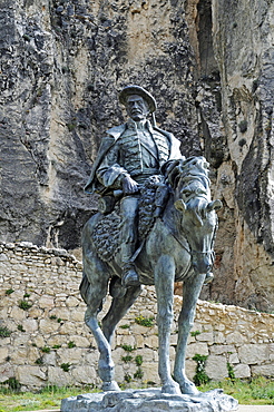 Don Ramon Cabrera y Grino, count, monument, equestrian statue, Castillo, castle, Morella, Castellon, Valencia, Spain, Europe