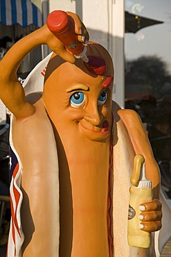 Advertising figurine for a sausage stand, Mitte district, Berlin, Germany, Europe