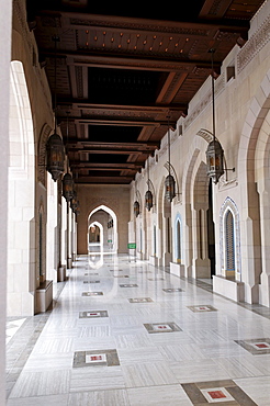 Sultan Qaboos Grand Mosque, Muscat, Sultanate of Oman, Arabia, Middle East