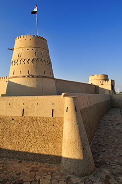 Historic adobe fortification Al Khandaq Fort or Castle, Buraimi, Al Dhahirah region, Sultanate of Oman, Arabia, Middle East