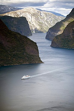 Cruise ship in Aurlandsfjord, Aurland, Sogn og Fjordane, Norway