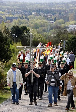 Way of the Cross procession on Good Friday with mining motifs on the Haniel slag heap, at the Prosper-Haniel mine, Bottrop, Ruhr area, North Rhine-Westphalia, Germany, Europe