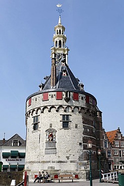 Historic fortified tower Hoofdtoren, harbour of Hoorn, IJsselmeer, North Holland, Holland, Netherlands, Europe