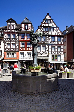 Fountain on the market square of Cochem, district of Cochem-Zell, Moselle, Rhineland-Palatinate, Germany, Europe