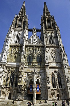 Restored front facade of the St Peter Cathedral, Regensburg, Upper Palatinate, Bavaria, Germany, Europe