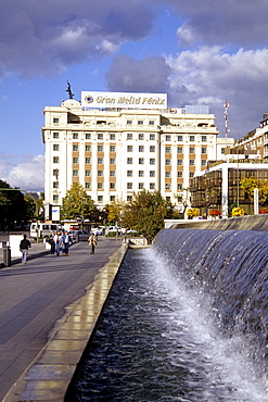 Gran Melia Fenix Hotel, fountain at the Centro Cultural de la Villa de Madrid, Plaza de Colon, Madrid, Spain, Europe