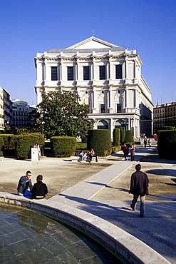 Fountain at Teatro Real, opera and theatre building, Plaza de Oriente, Madrid, Spain, Europe