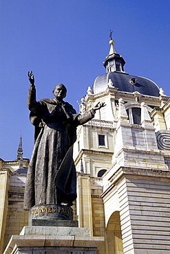 Statue of Pope John Paul II at the Catedral Nuestra Senora de la Almudena Cathedral, Madrid, Spain, Europe