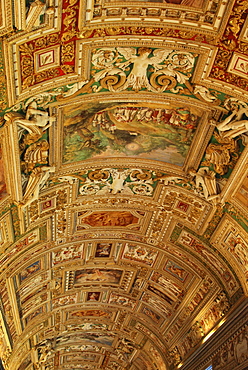 Ceiling, Gallery of Maps, Vatican Museums, historic city centre, Vatican City, Italy, Europe