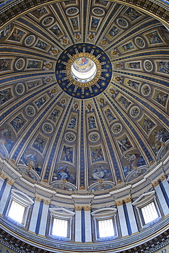 Michelangelo's dome, St. Peter's Basilica, historic city centre, Vatican City, Italy, Europe