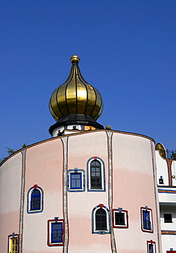 Golden Dome, artistic trademark of architect Friedensreich Hundertwasser, Rogner Thermal Spa and Hotel in Bad Blumau, Austria, Europe