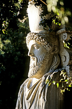 Sculpture at the gate to the Viale dei due Sarcofaghi, park of Villa Borghese, Rome, Lazio, Italy, Europe