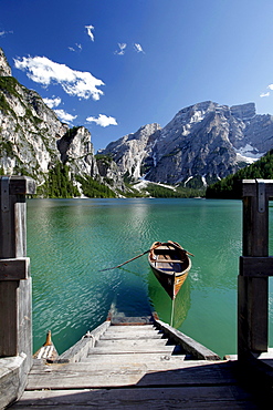 Boat, Lago di Braies, Dolomites, Alto Adige, Italy, Europe