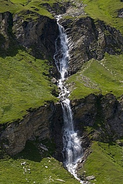 Nassfeld Waterfall, Franz-Josefs-Hoehe, Hohe Tauern National Park, Carinthia, Austria, Europe