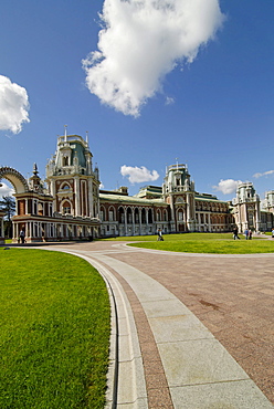 The Grand Palace, by Matvey Kazakov, 1786-1796, Tsaritsyno, Moscow, Russia