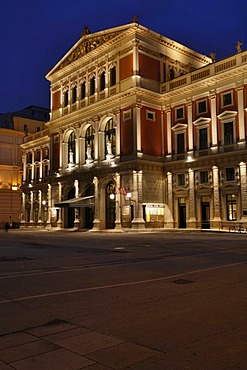 Haus der Gesellschaft der Musikfreunde, musical society at dusk, Boesendorferstrasse 12 / Schwarzenbergplatz, Vienna, Austria