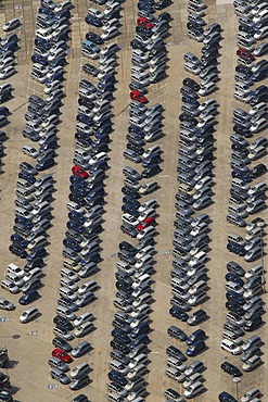 Aerial view of the delivery carpark for new Zafira vehicles at the Opel factory 1, Bochum, Ruhr Area, North Rhine-Westphalia, Germany, Europe