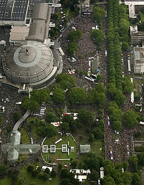 Aerial photo, Westphalia Hall, Loveparade 2008 festival, crowd on the B1 road, Dortmund, Ruhr area, North Rhine-Westphalia, Germany, Europe