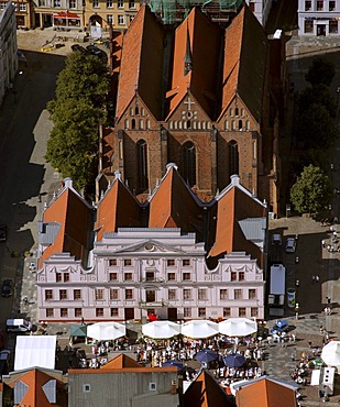 Areal view, gothic town hall, market square, Barlachstadt, Guestrow, Mecklenburg-Western Pomerania, Germany, Europe