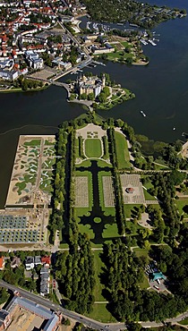 Aerial view, Schwerin Castle, baroque garden, compound of the German Federal Garden Show BUGA 2009, Lake Schwerin, Schwerin, Mecklenburg-Western Pomerania, Germany, Europe