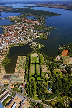 Aerial view, Schwerin Castle, baroque garden, compound of the German Federal Garden Show BUGA 2009, Lake Schwerin, Schwerin, Mecklenburg-Western Pomerania, Germany, Europe