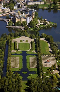 Aerial view, Schwerin Castle, baroque garden, compound of the German Federal Garden Show 2009, Schwerin, Mecklenburg lake district, Mecklenburg-Western Pomerania, Germany, Europe