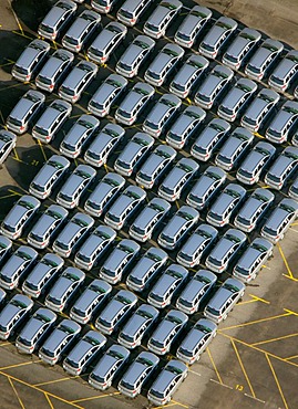 Aerial photo, OPEL Werk 1 Laer, Opel car factory plant 1, parking lot for new ZAFIRA cars before delivery, Bochum, Ruhr district, North Rhine-Westphalia, Germany, Europe