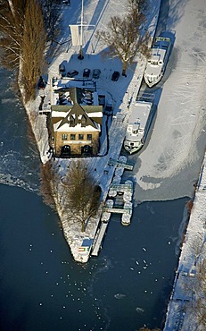 Aerial photo, water train station Haus Ruhrnatur, river Ruhr, Muelheim, Ruhr Area, North Rhine-Westphalia, Germany, Europe