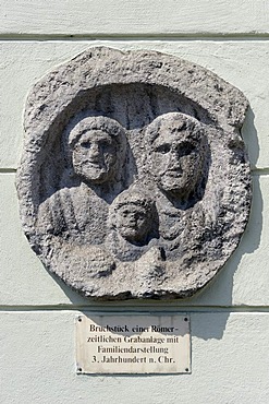 Roman family, fragment of a tomb, 3rd century A.D., Hauptplatz Square, Linz, Upper Austria, Europe