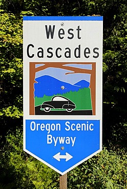 Sign, signpost of the West Cascades Scenic Byway, Oregon, USA