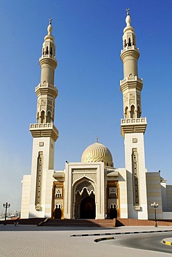 New mosque, Emirate of Sharjah, United Arab Emirates, Arabia, Near East