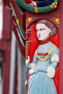 Junkernschaenke, detail of an old gothic half-timbered house, historic town centre of Goettingen, Germany, Europe