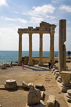 Ruins of the Apollon Temple in Side, Turkish Riviera, Turkey, Asia