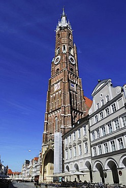 Tower of the St. Martin Basilica and the historic district, Landshut, Lower Bavaria, Germany, Europe