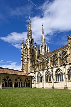 Cathedrale Saint Marie, Bayonne, Aquitaine, France, Europe