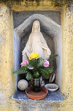 Statue of the virgin Mary, mountain village Valloria, part of the Dolcedo district, Riviera dei Fiori, Liguria, Italy, Europe